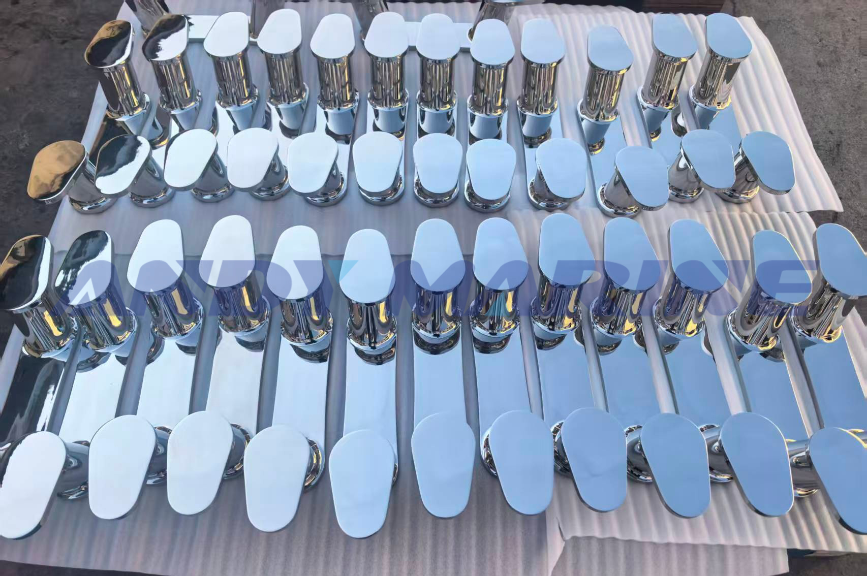 Andy Marine успішно постачає високопродуктивний кнехт із нержавіючої сталі 316